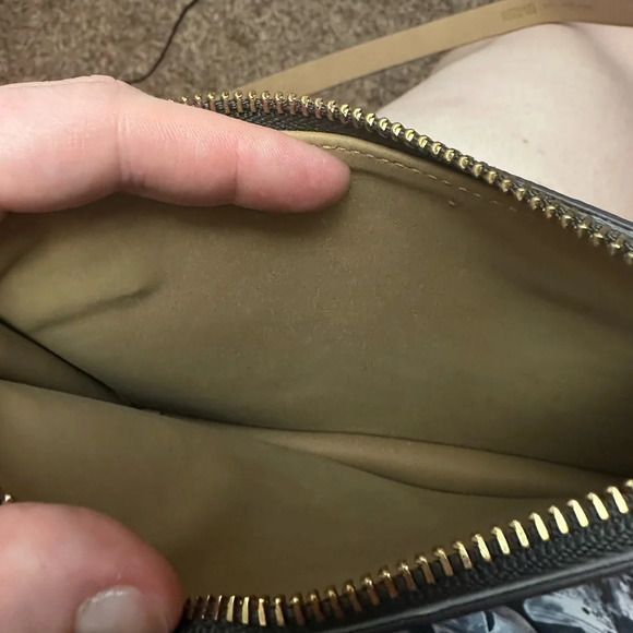 Michael Kors-Signature Logo Design-Adjustable Brown Belt with gold chain Bag - Picture 5 of 5